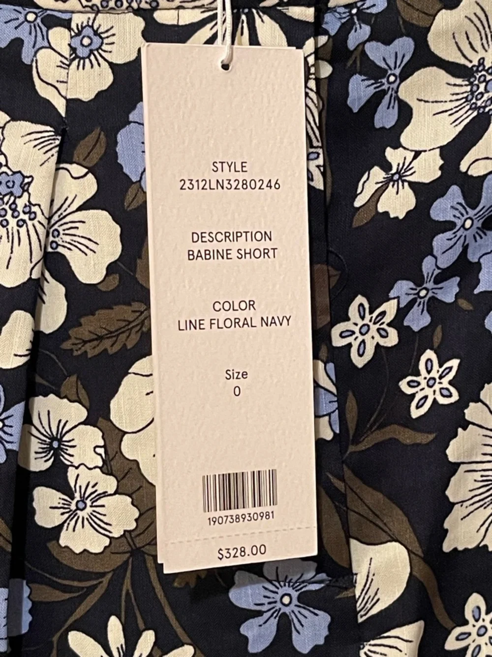 Veronica Beard Babine Navy‎ Floral Pleated Shorts Size 2 NWT $328 Retail